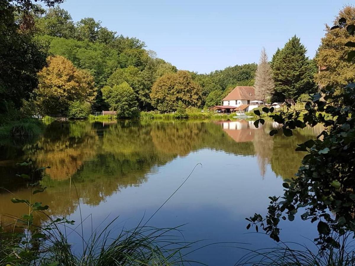 Les Chalets Du Moulin Du Chatain 4 Payzac  Extérieur photo